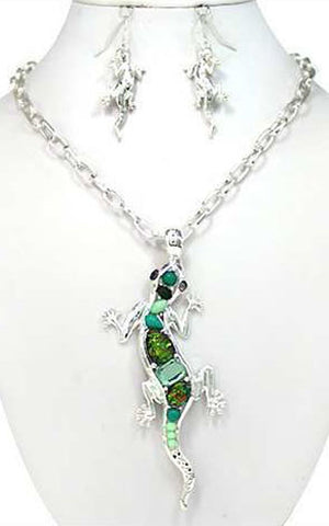 Green Lizard Hammered Epoxy Stone and Crystal 18" Necklace Set with Earrings Box by Jewelry Nexus