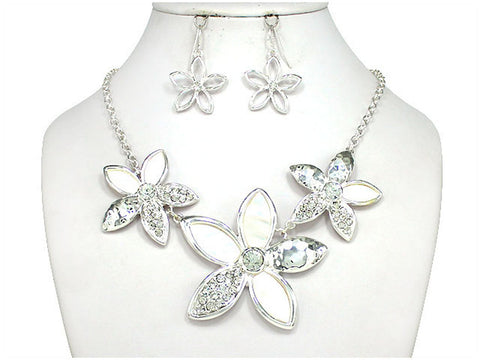 Shell Flower Designer Necklace & Earring Set By Jewelry Nexus
